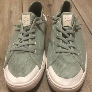 Tropicfeel Men's Green Casual Sneakers size 11 New light green